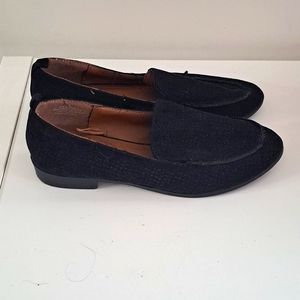 Madeline Stuart Black Loafers size 6.5